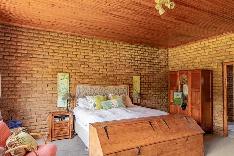 5 Bedroom Property for Sale in Riviersonderend Western Cape